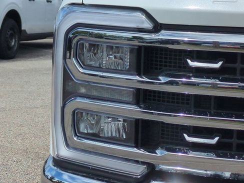 New 2026 Ford F250 4x4 Crew Cab Super Duty image 10