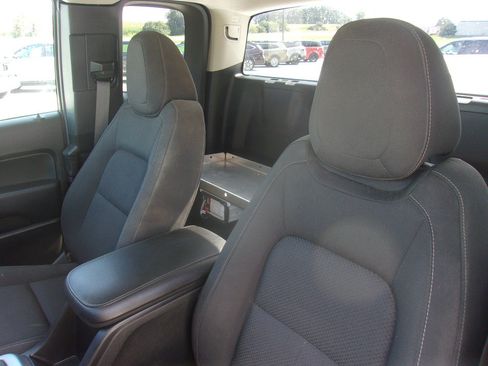 Used 2022 Chevrolet Colorado LT w/ Fleet Safety Package AWD/4WD image 11