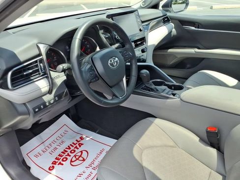Used 2022 Toyota Camry XSE w/ Navigation Package FWD image 14
