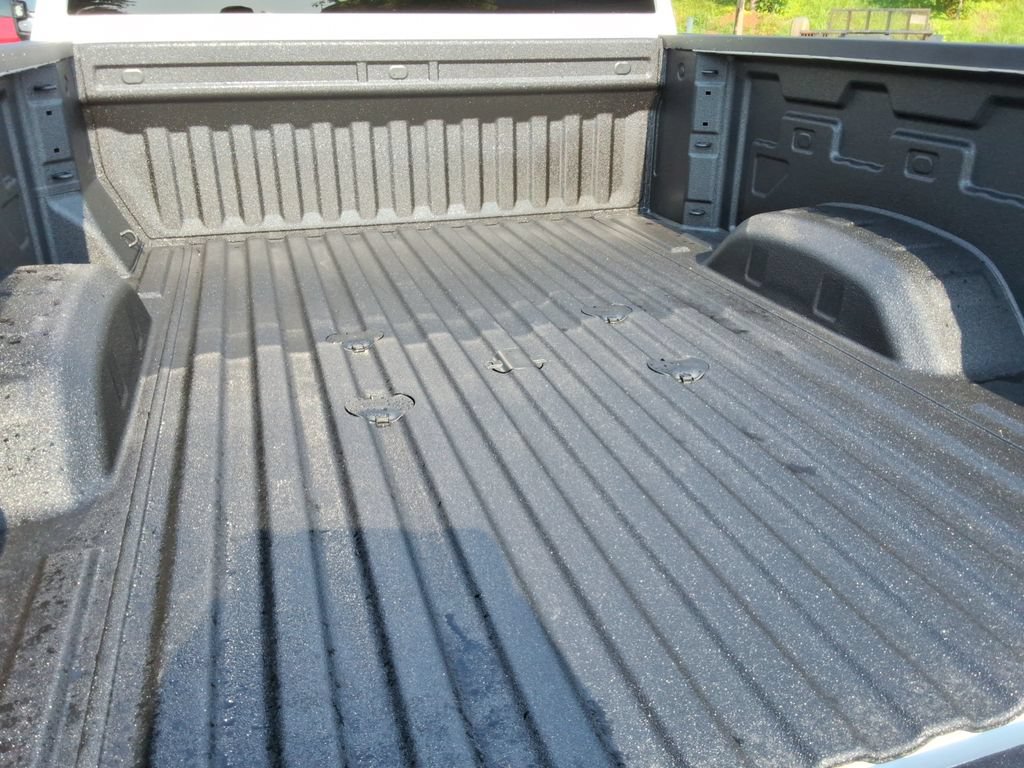 New 2026 Chevrolet Silverado 2500 Custom w/ Custom Value Package AWD/4WD image 15