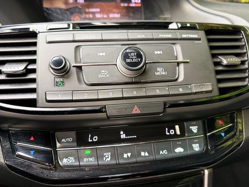 Used 2017 Honda Accord Sport Special Edition image 52