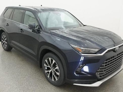 New 2026 Toyota Grand Highlander AWD Hybrid image 13