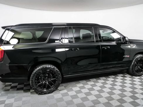 New 2025 GMC Yukon XL AT4 w/ AT4 Premium Plus Package image 30