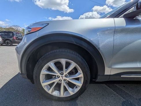 Used 2024 Ford Explorer Platinum w/ Technology Package AWD/4WD image 9