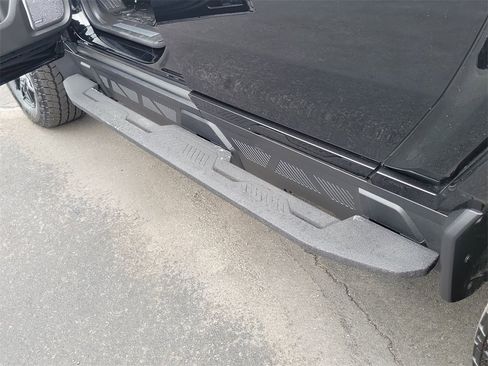 Used 2026 GMC Hummer EV SUV image 33