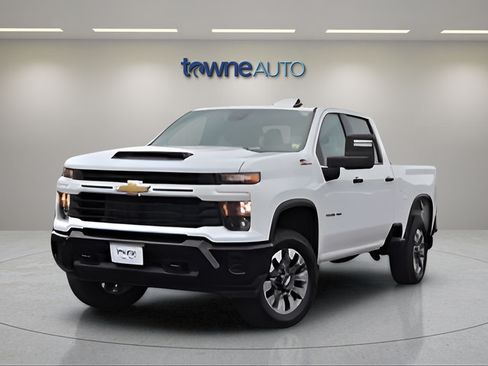 Used 2025 Chevrolet Silverado 2500 Custom w/ Z71 Off-Road Package AWD/4WD image 11
