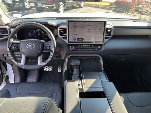 Used 2024 Toyota Sequoia Limited image 4