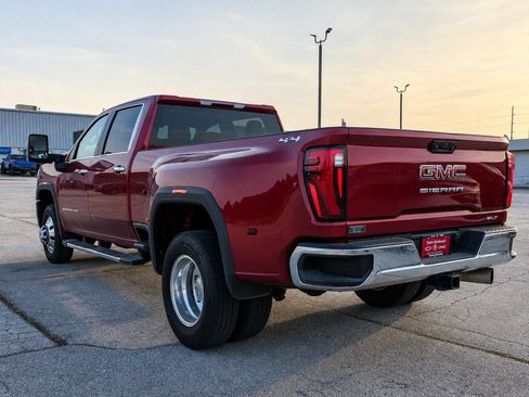 Used 2026 GMC Sierra 3500 SLT w/ SLT Convenience Package AWD/4WD image 4