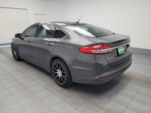 Used 2017 Ford Fusion SE w/ Fusion SE Technology Package FWD image 5