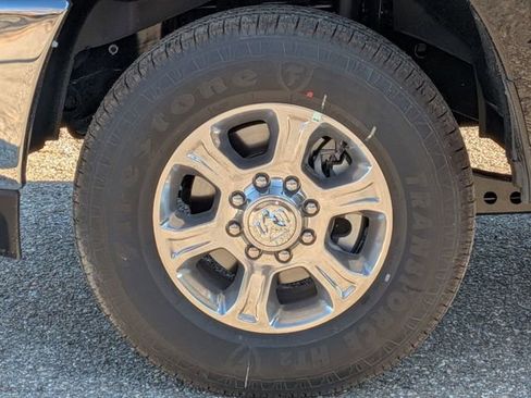 New 2026 RAM 2500 Big Horn AWD/4WD image 25