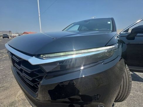 Used 2025 Honda CR-V EX-L image 27