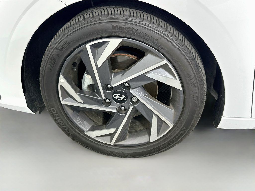 Used 2025 Hyundai Elantra Sport w/ Cargo Package FWD image 29