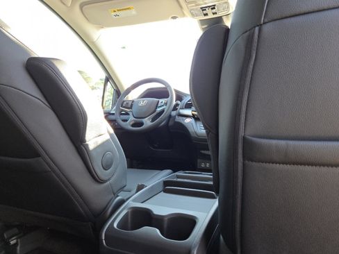 Certified 2026 Honda Odyssey EX-L image 22