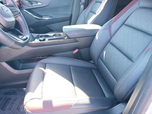 Used 2025 Chevrolet Equinox RS w/ Safety and Technology Package image 19