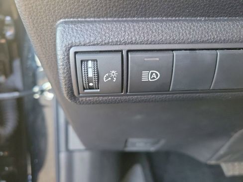 Used 2024 Toyota Corolla LE image 29