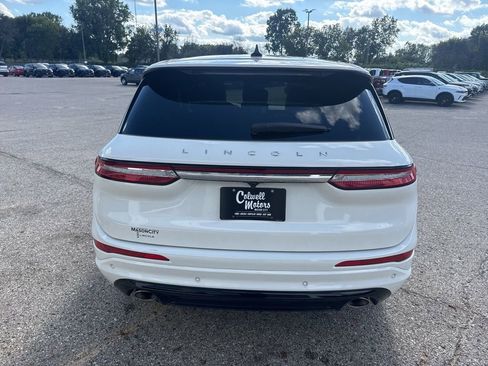 Used 2025 Lincoln Corsair Reserve w/ Jet Appearance Package image 3