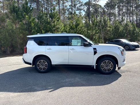 New 2026 Nissan Armada SL image 30