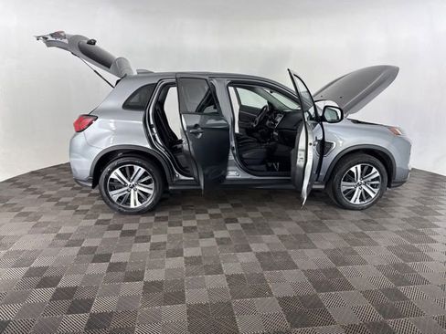 Used 2024 Mitsubishi Outlander Sport SE image 16