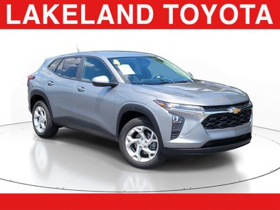 Used 2024 Chevrolet Trax LS w/ LS Convenience Package