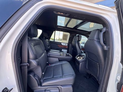 Used 2024 Lincoln Navigator L Reserve AWD/4WD image 32