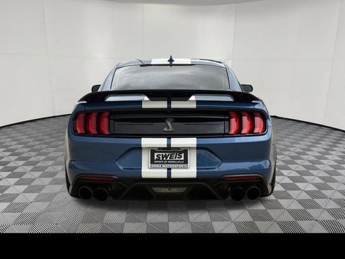 Used 2021 Ford Mustang Shelby GT500 w/ Technology Package RWD image 7