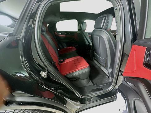 Certified 2025 Porsche Cayenne GTS image 28