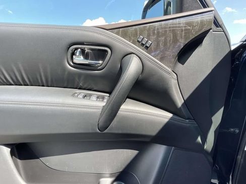 Used 2023 Nissan Armada Platinum w/ Captain's Chairs Package RWD image 14