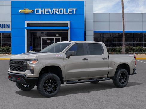 New 2026 Chevrolet Silverado 1500 Custom Trail Boss w/ LPO, Dark Essentials Package image 2