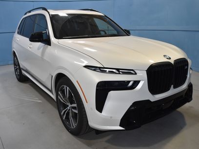 New 2026 BMW X7 M60i