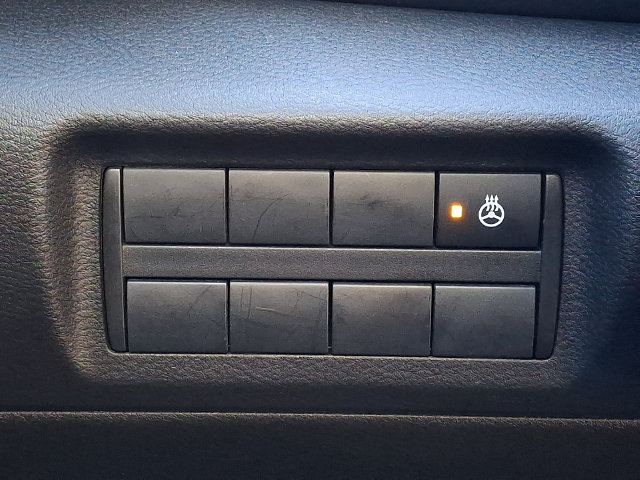 Used 2023 Nissan Kicks SR w/ SR Premium Package FWD image 26