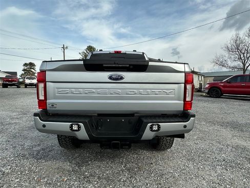 Used 2022 Ford F250 Lariat w/ Lariat Ultimate Package image 4
