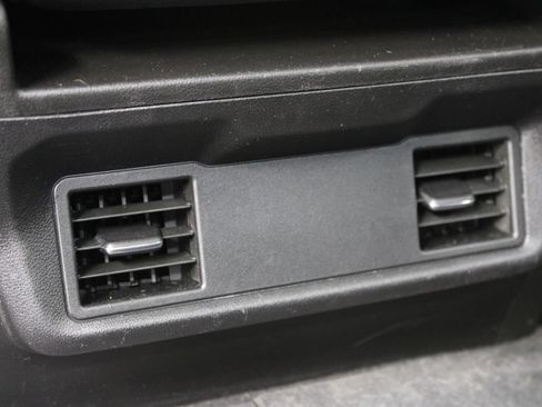 Used 2024 Chevrolet Silverado 2500 Custom AWD/4WD image 17