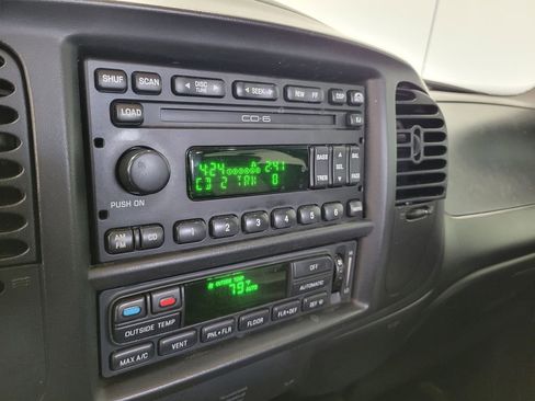 Used 2003 Ford F150 Harley-Davidson RWD image 26