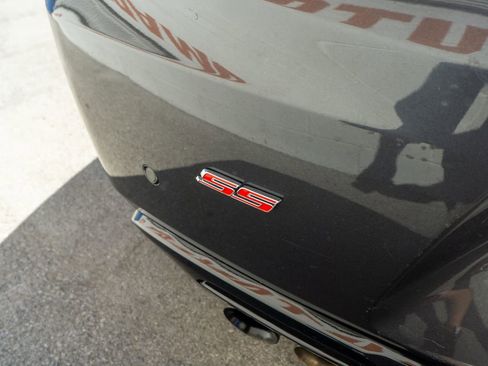 Used 2017 Chevrolet Camaro SS image 2