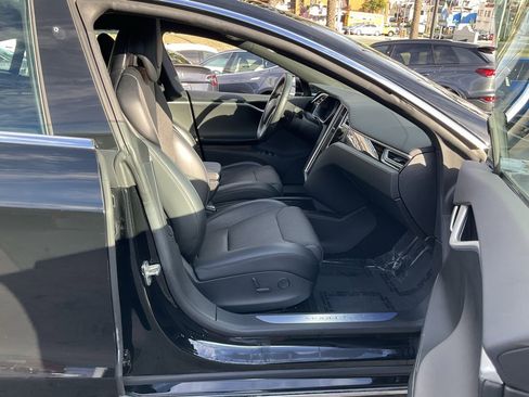 Used 2017 Tesla Model S 75 image 59