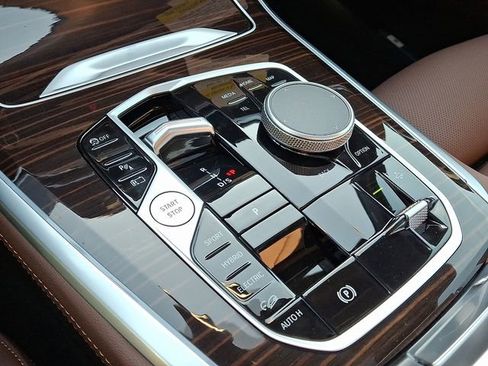 New 2026 BMW X5 xDrive50e w/ M Sport Package image 14