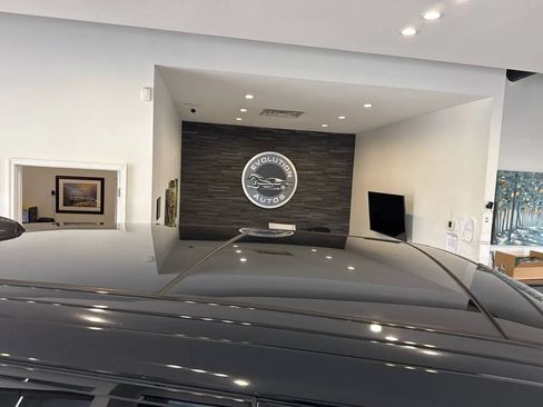 Used 2019 Land Rover Range Rover HSE AWD/4WD image 13