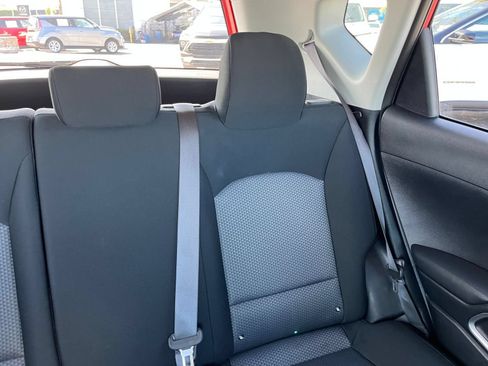 Used 2025 Kia Soul LX w/ LX Technology Package FWD image 37