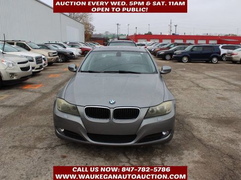 Used 2010 BMW 328i xDrive Sedan image 2