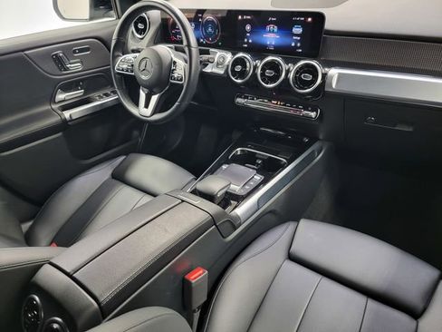 Used 2023 Mercedes-Benz GLB 250 4MATIC image 33