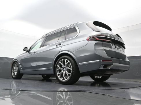 Used 2026 BMW X7 xDrive40i AWD/4WD image 27