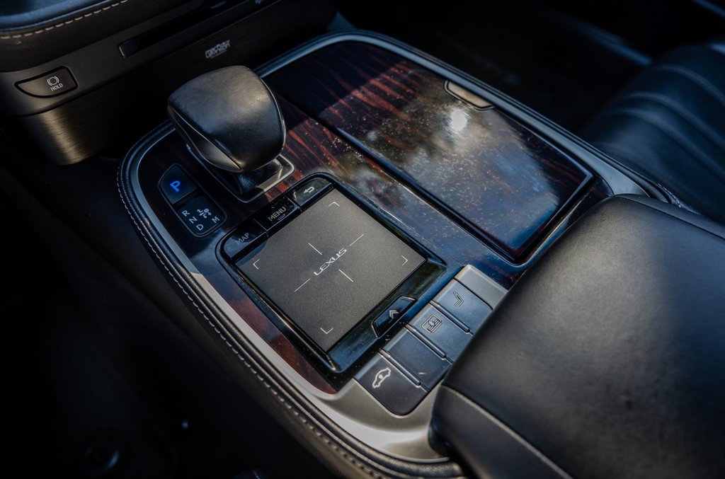 Used 2018 Lexus LS 500 w/ Luxury Package RWD image 23
