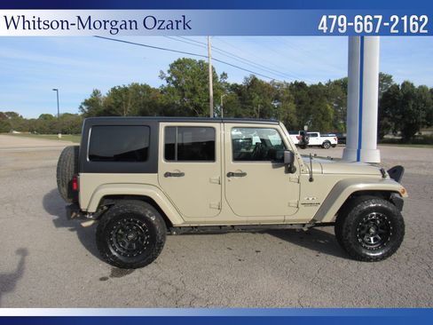 Used 2017 Jeep Wrangler Unlimited Sahara w/ Dual Top Group image 16