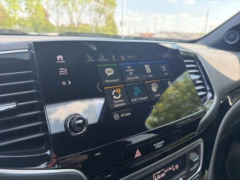 Certified 2024 Honda Passport Black Edition image 32