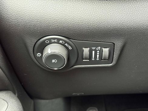 New 2026 Jeep Compass Latitude AWD/4WD image 12