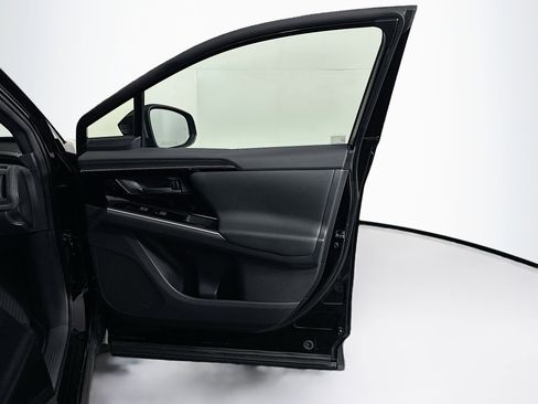 Used 2023 Toyota bZ4X XLE image 31