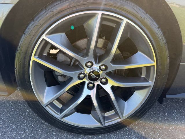 Used 2015 Ford Mustang GT Premium RWD image 30