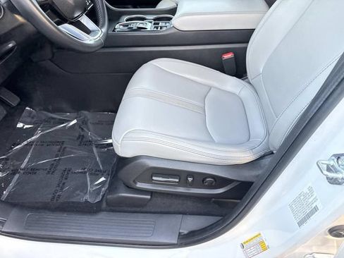 Certified 2024 Honda Pilot Touring image 20