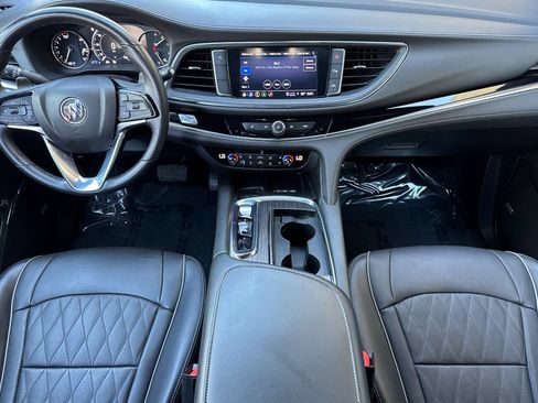 Certified 2024 Buick Enclave Avenir FWD image 14