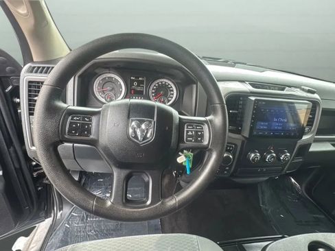 Used 2015 RAM 1500 Express AWD/4WD image 23